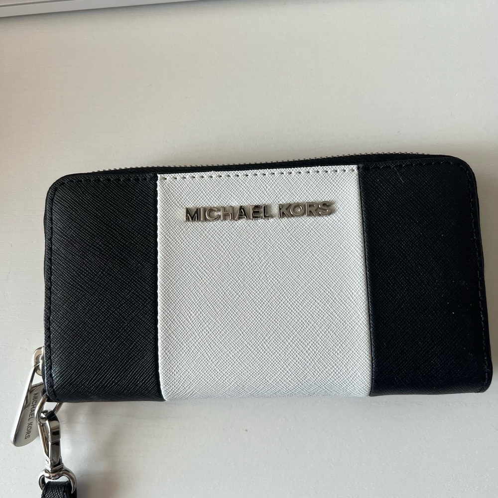 Michael Kors wallet